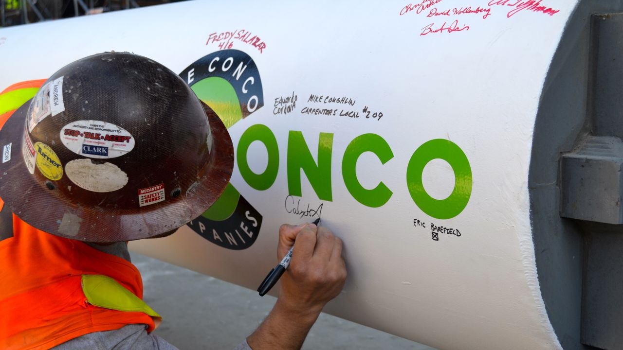 The Conco Companies New Los Angeles Federal Courthouse Steel Topping Out Employee Signatures