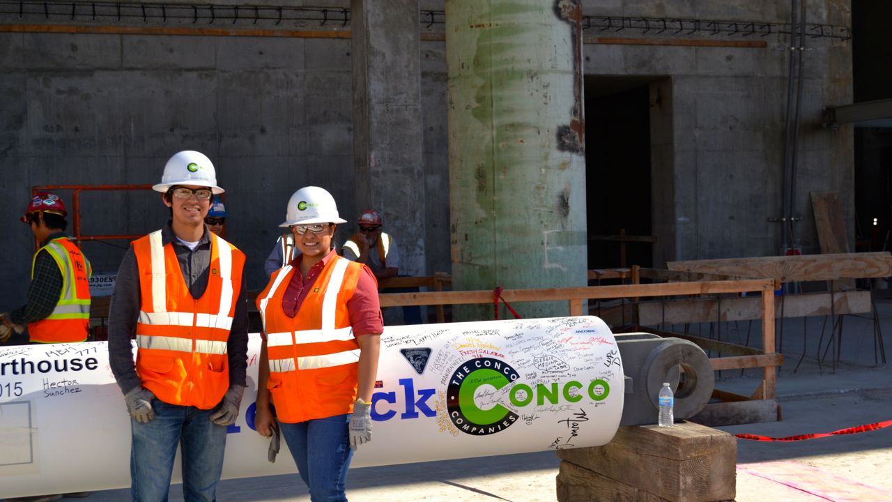 The Conco Companies New Los Angeles Federal Courthouse Steel Topping Out Employees